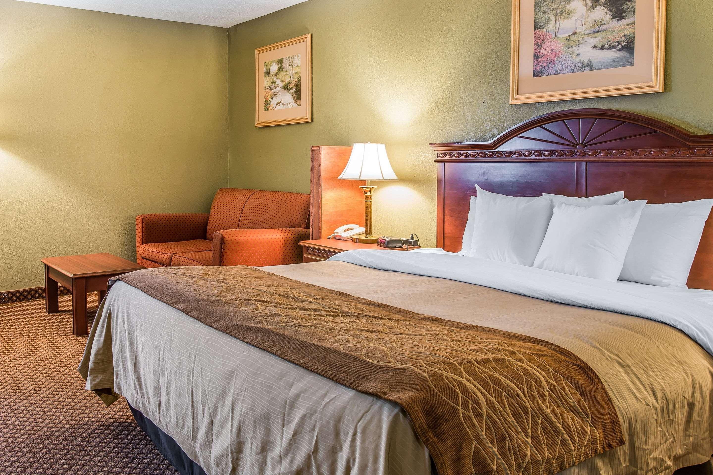 Quality Inn & Suites Ann Arbor Hwy 23 Екстериор снимка