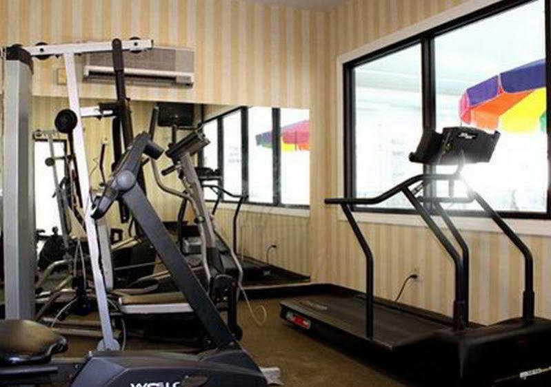 Quality Inn & Suites Ann Arbor Hwy 23 Екстериор снимка